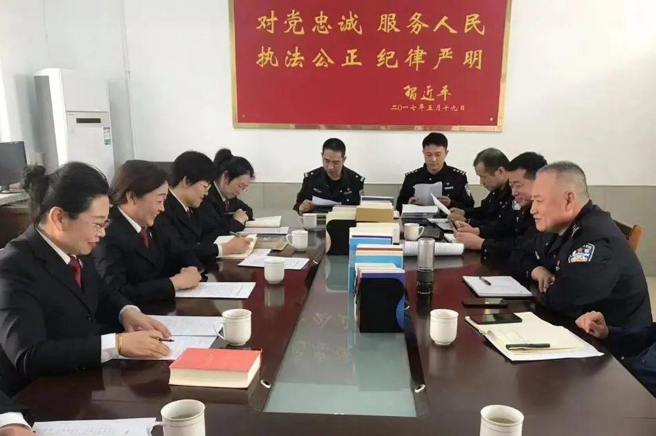 王中王精选100期期中奖规则详细解答、解释与落实、专家解答解释落实
